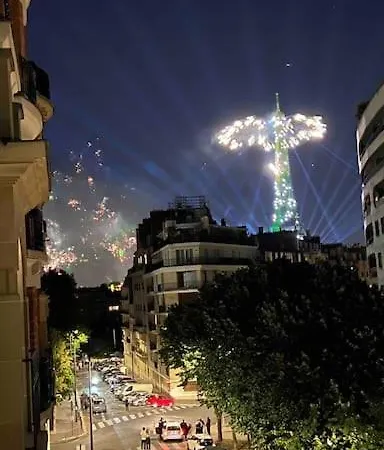 Apartment Avec Magnifique Vue Tour Eiffel *
