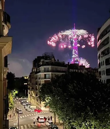 Avec Magnifique Vue Tour Eiffel Apartment